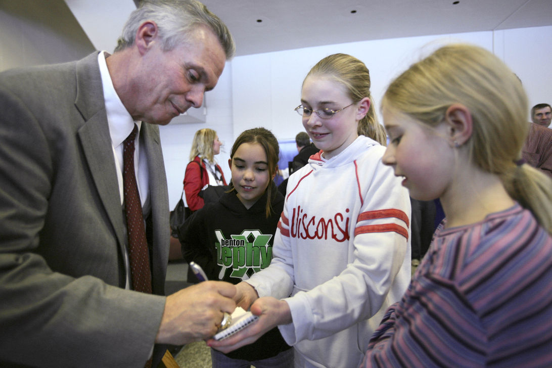 BO RYAN COURT DEDICATION AT THE UNIVERSITY OF WISCONSIN PLATTEVILLE